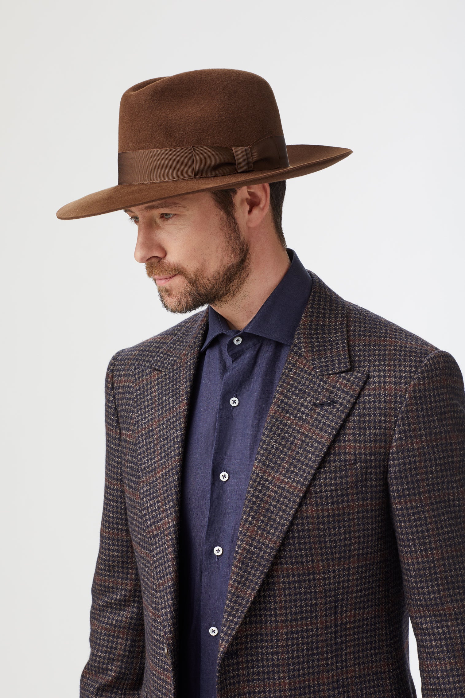 BROWN RABBIT FUR FELT FEDORA HAT WITH A BROWN GROSGRAIN BAND AND BOW