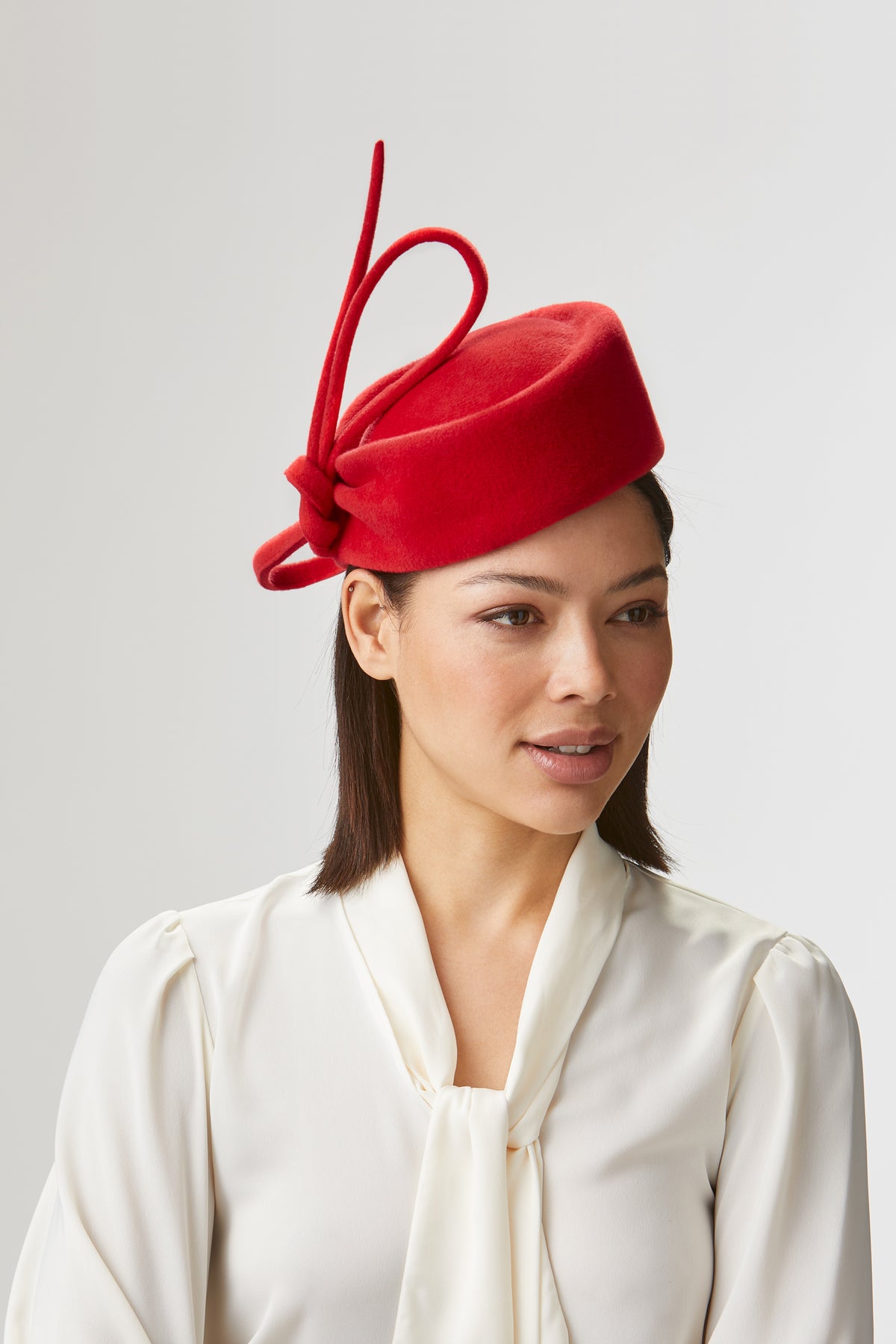 Red Simple Wool Pillbox Hat with Bow