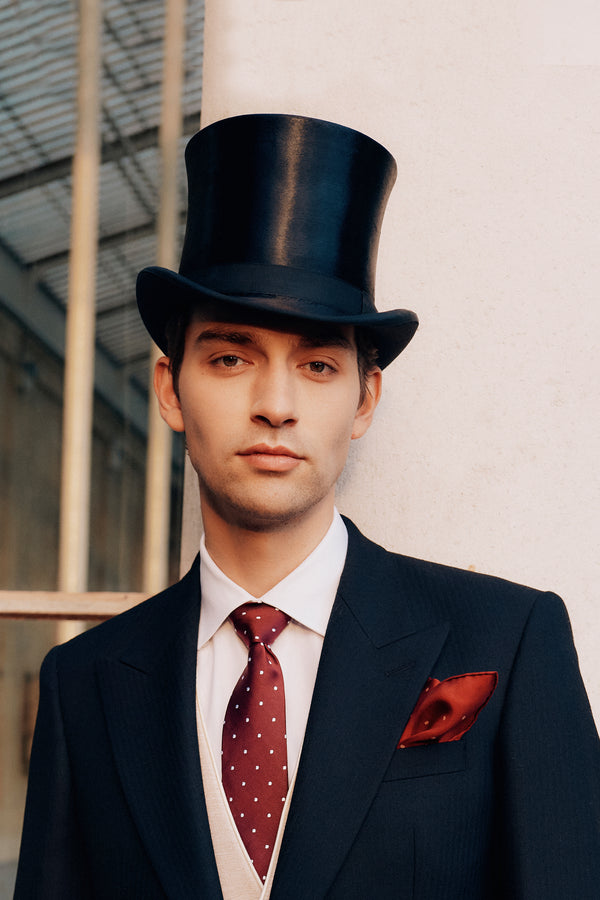 Guy in top hat online